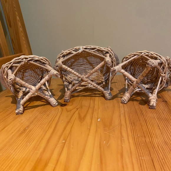 Vintage 70’s Miniature Wicker Set - IMMACULATE CONDITION - Picture 5 of 7
